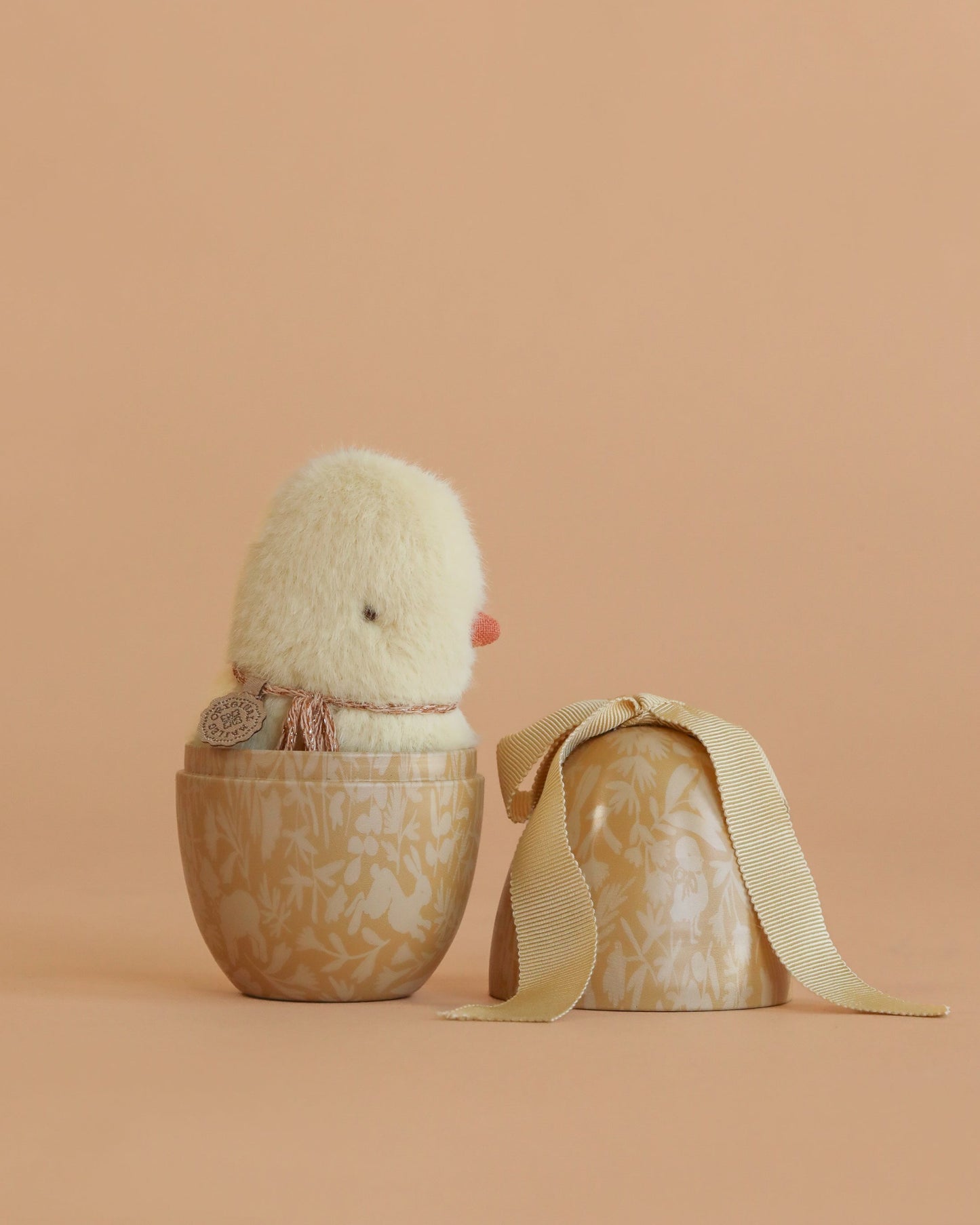 Maileg Egg With Mini Chick