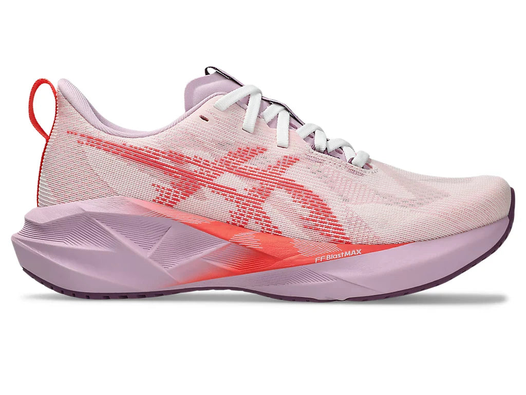 Asics Womens Novablast 5- White/Coral Reef (1012B765-101)