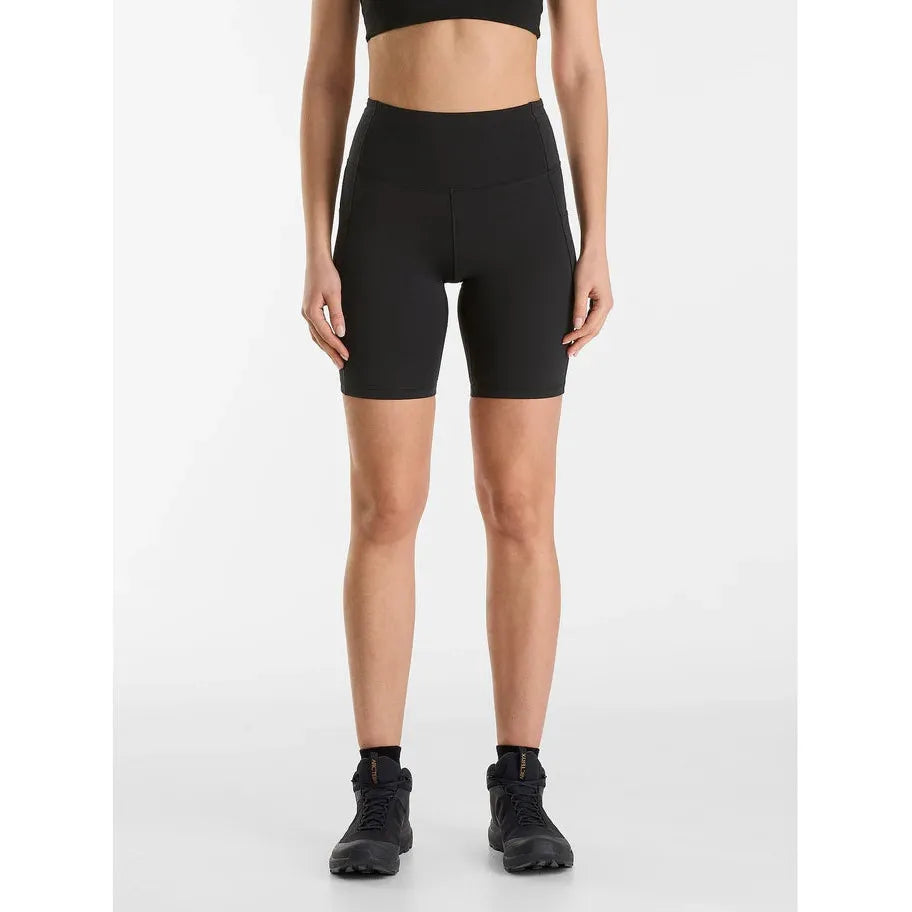 Arc'teryx  Women's Essent High-Rise Short 8"