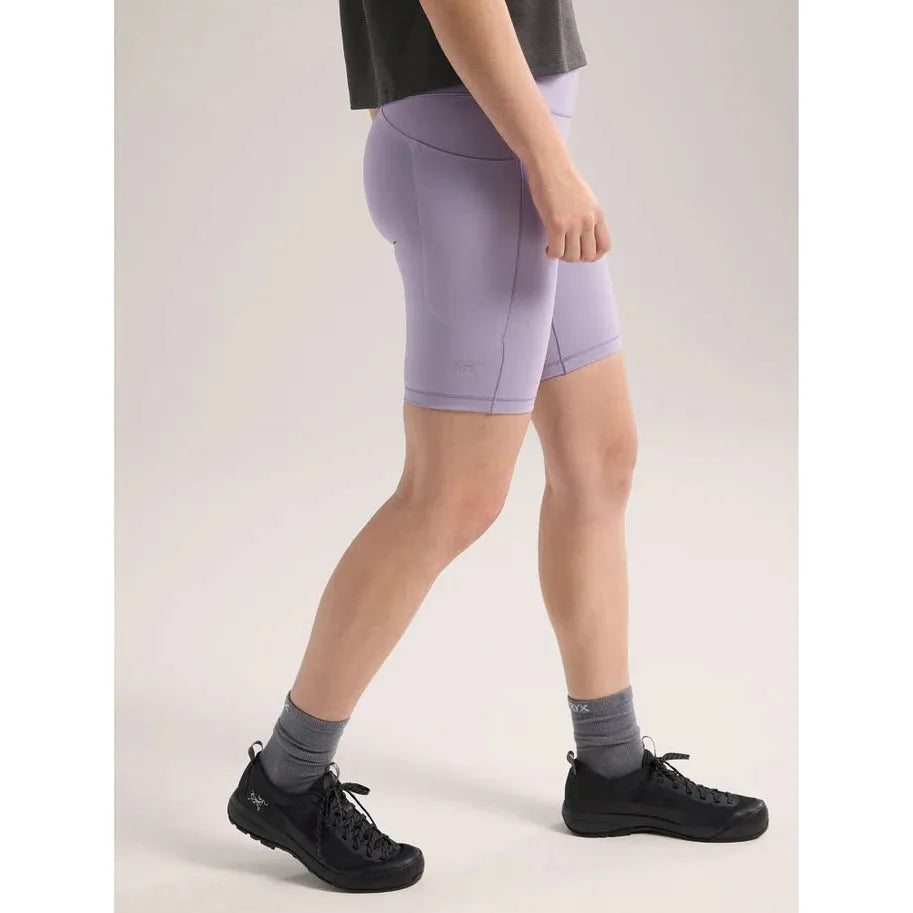 Arc'teryx  Women's Essent High-Rise Short 8"
