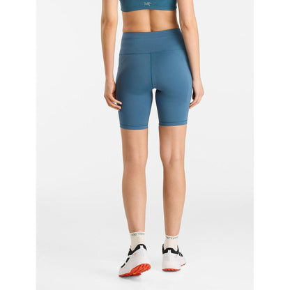 Arc'teryx  Women's Essent High-Rise Short 8"