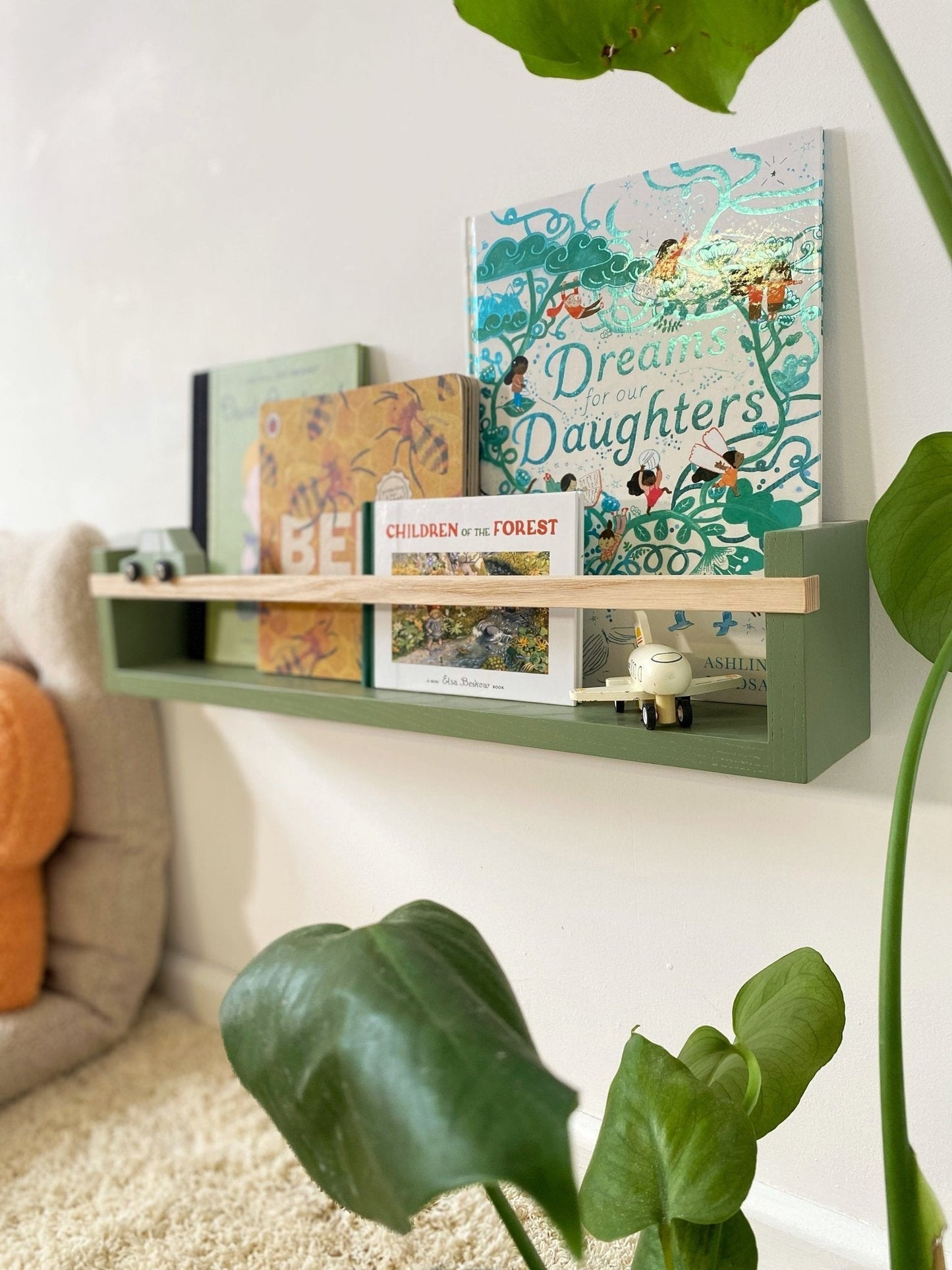 Autumns Corner - The Colour Pop Bookshelf